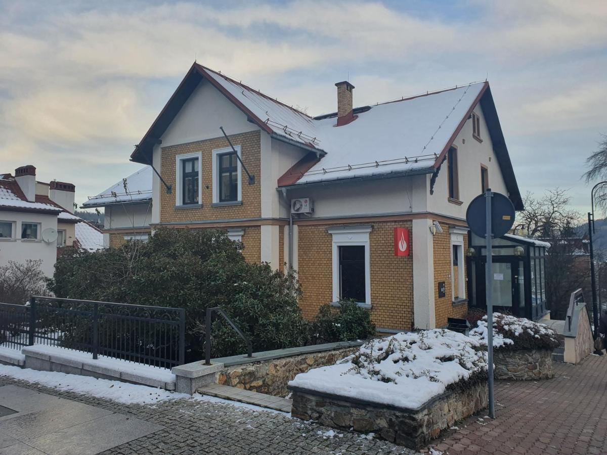 Apartamenty Vip Zdrojowa 6 Świeradów-Zdrój Exteriör bild